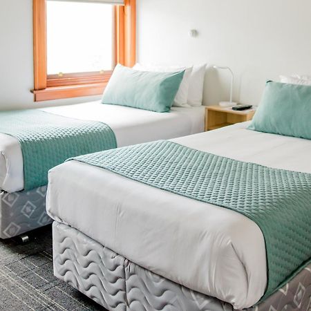 The Cambridge Hotel & Backpackers Веллингтон Экстерьер фото