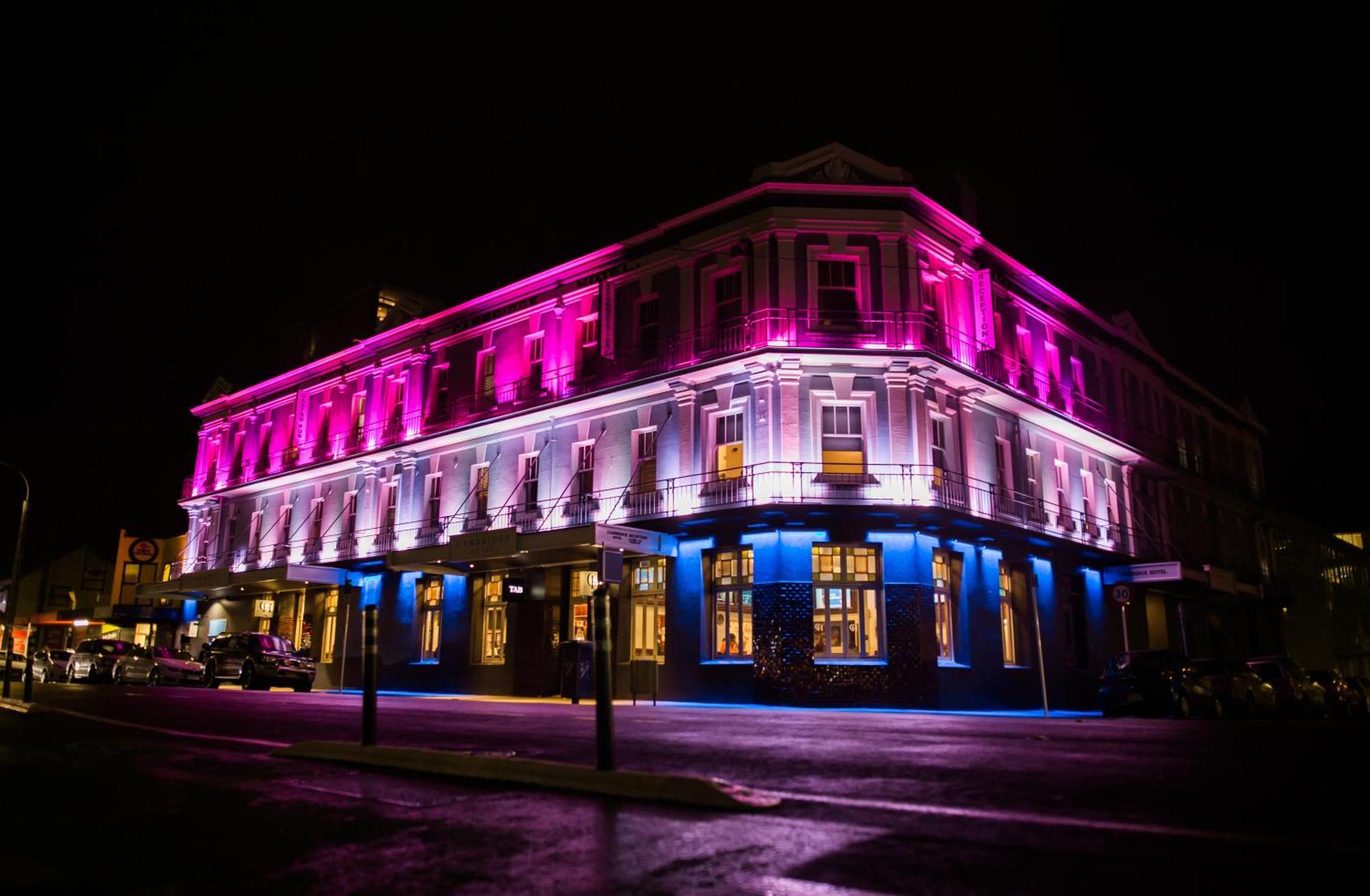 The Cambridge Hotel & Backpackers Веллингтон Экстерьер фото