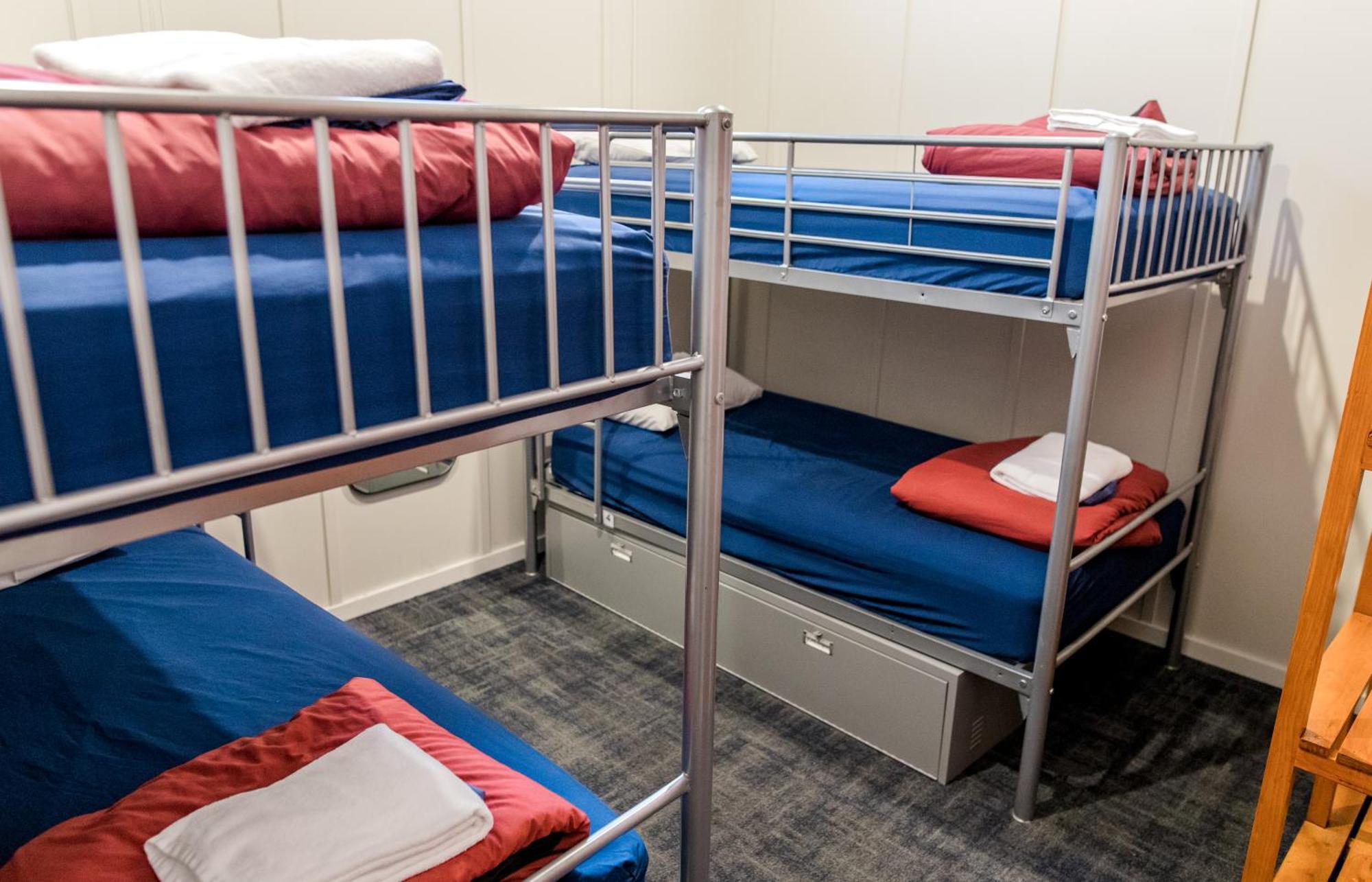 The Cambridge Hotel & Backpackers Веллингтон Экстерьер фото