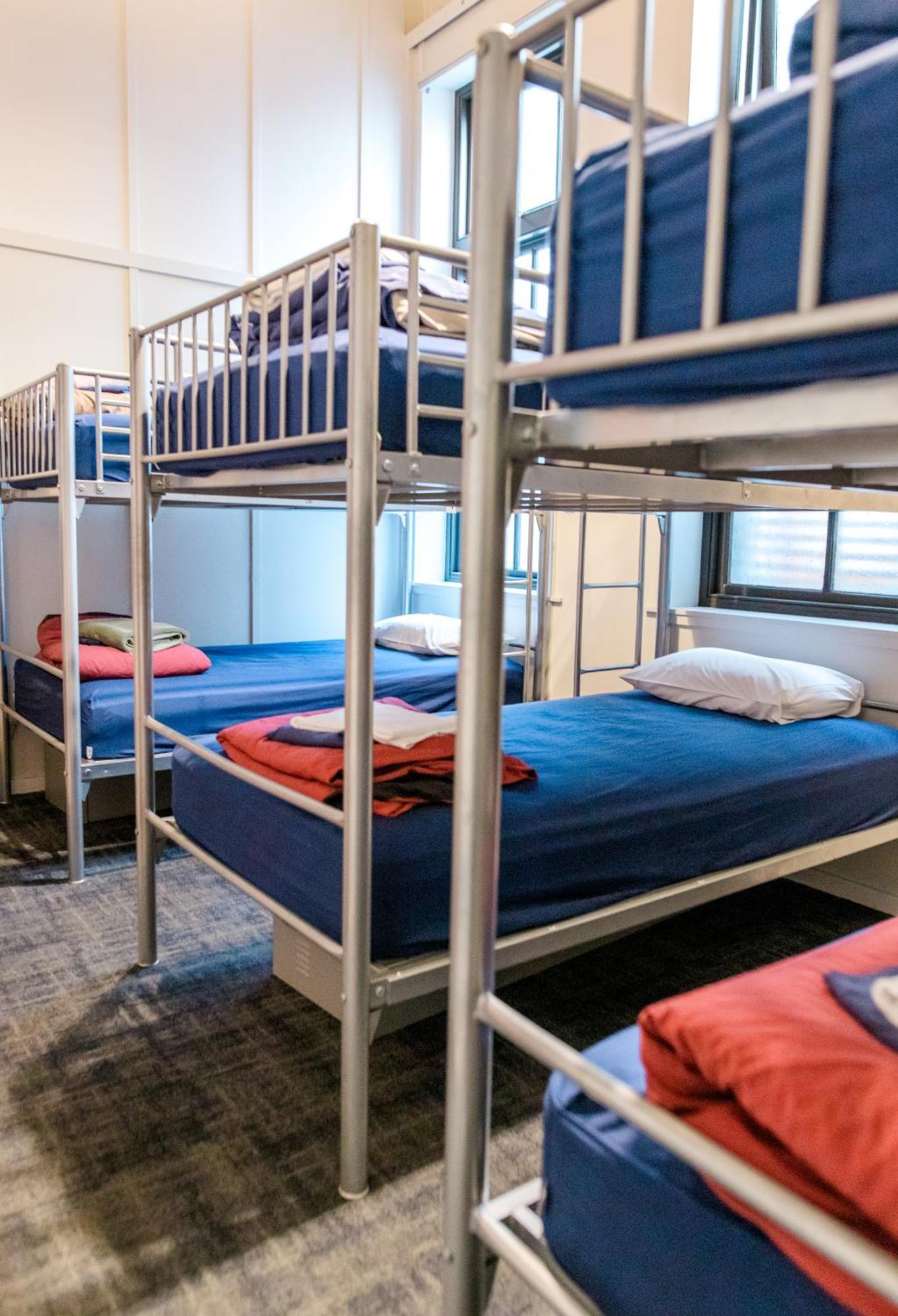 The Cambridge Hotel & Backpackers Веллингтон Экстерьер фото